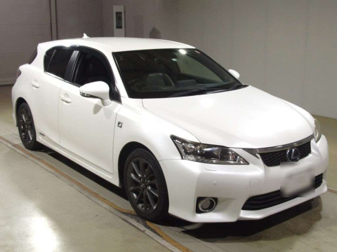 2011 Lexus CT ZWA10[2]