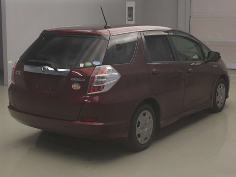 2014 Honda Fit Shuttle Hybrid GP2[1]