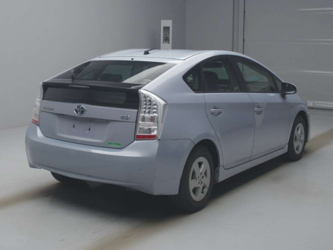 2010 Toyota Prius ZVW30[1]