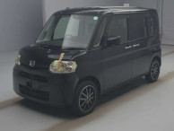 2012 Daihatsu Tanto