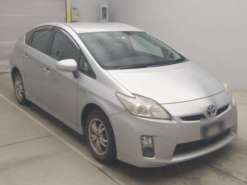 2010 Toyota Prius ZVW30[2]