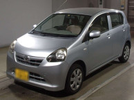 2011 Daihatsu Mira es