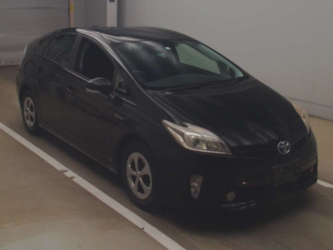 2014 Toyota Prius ZVW30[2]