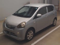 2011 Daihatsu Mira es