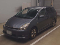 2004 Toyota Wish