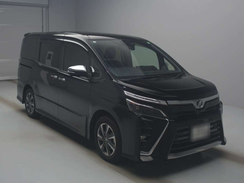 2020 Toyota Voxy ZRR80W[2]