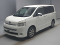 2009 Toyota Voxy