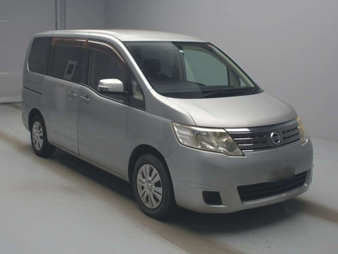 2010 Nissan Serena C25[2]