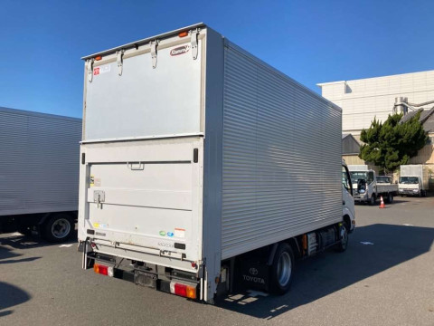 2019 Toyota Toyoace Truck XZU655[1]