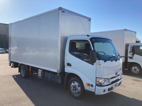 2019 Toyota Toyoace Truck XZU655[2]