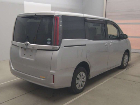 2017 Toyota Noah ZRR85G[1]