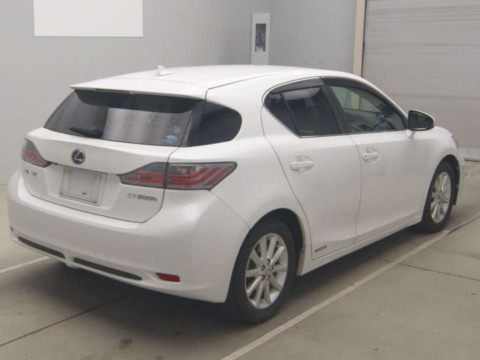 2011 Lexus CT ZWA10[1]