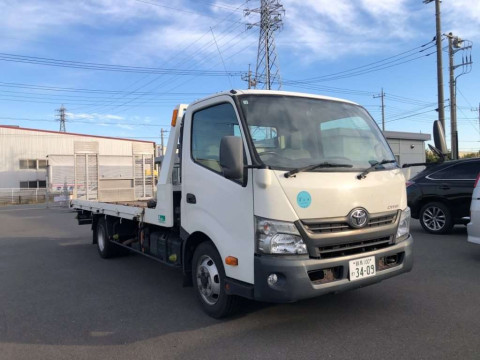 2015 Toyota Dyna Truck XZU720[2]