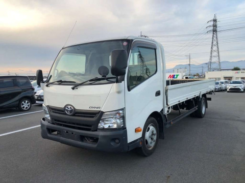 2018 Toyota Dyna Truck XZU720[0]