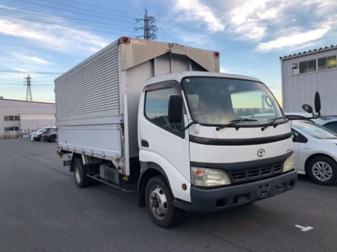 2005 Toyota Dyna Truck XZU411[2]