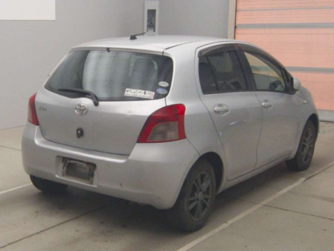 2005 Toyota Vitz KSP90[1]