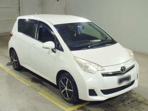 2012 Toyota Ractis NSP120[2]