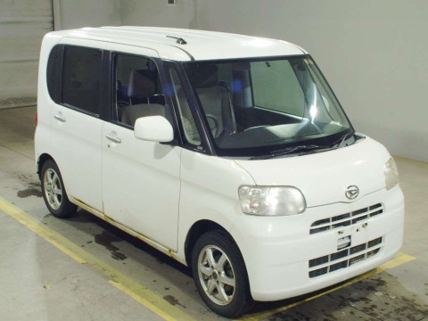 2012 Daihatsu Tanto L385S[2]