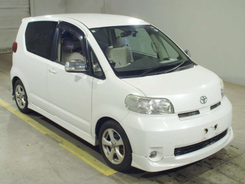 2008 Toyota Porte NNP15[2]