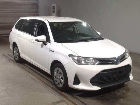 2017 Toyota Corolla Fielder NKE165G[2]