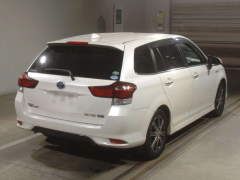 2015 Toyota Corolla Fielder NKE165G[1]