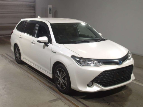 2015 Toyota Corolla Fielder NKE165G[2]