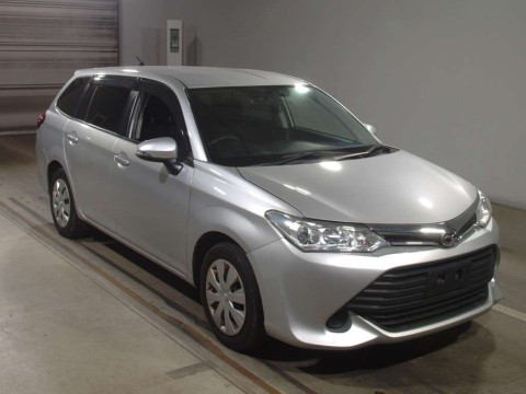 2015 Toyota Corolla Fielder NRE161G[2]