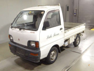 1995 Mitsubishi Minicab Truck