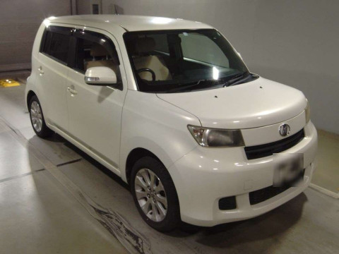 2010 Toyota bB QNC21[2]