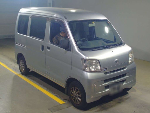 2013 Daihatsu Hijet Cargo S321V[2]