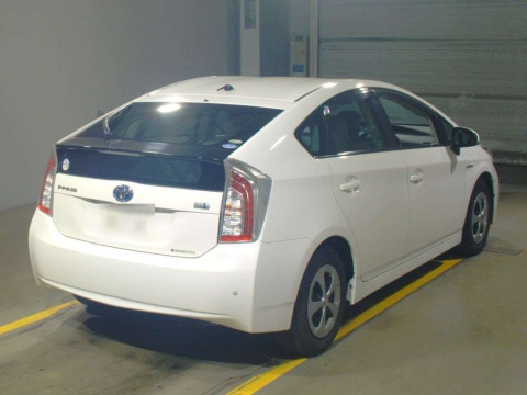 2012 Toyota Prius ZVW30[1]