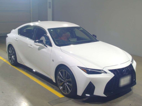 2021 Lexus IS AVE30[2]