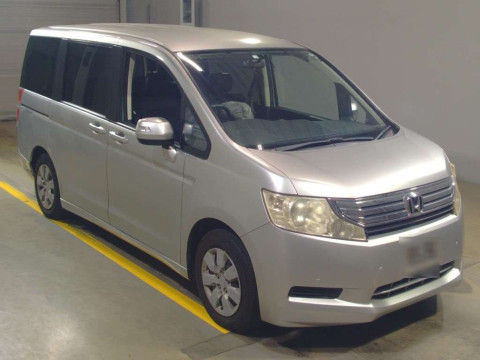 2012 Honda Step WGN RK1[2]