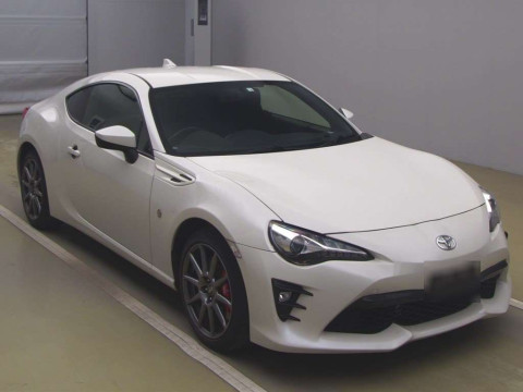 2018 Toyota 86 ZN6[2]