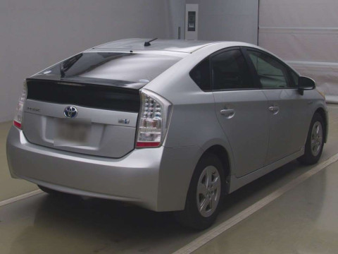 2010 Toyota Prius ZVW30[1]