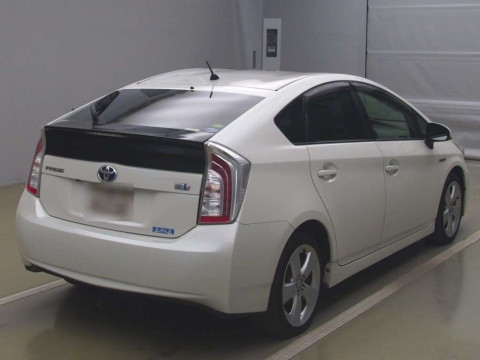 2012 Toyota Prius ZVW30[1]