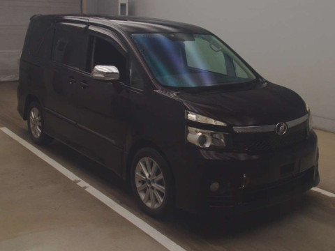 2010 Toyota Voxy ZRR70W[2]