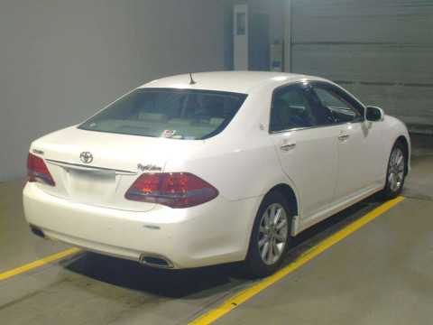 2009 Toyota Crown GRS200[1]