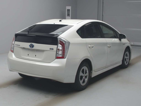 2014 Toyota Prius ZVW30[1]