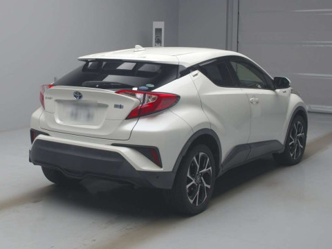 2017 Toyota C-HR ZYX10[1]