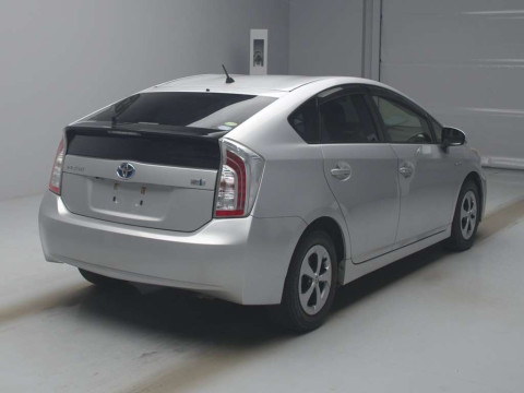 2013 Toyota Prius ZVW30[1]