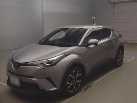 2017 Toyota C-HR ZYX10[0]