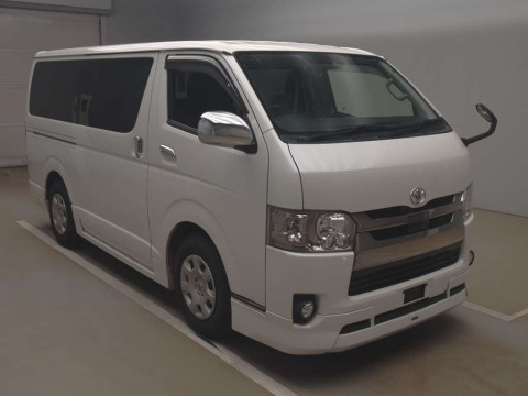 2017 Toyota Hiace Van TRH200V[2]