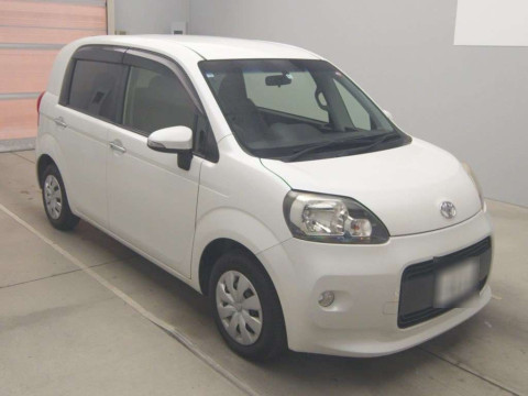 2012 Toyota Porte NSP140[2]