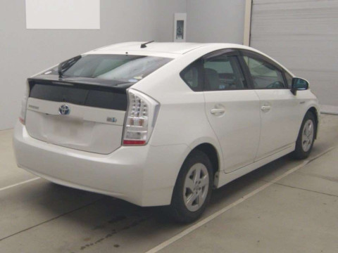 2010 Toyota Prius ZVW30[1]