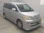 2005 Toyota Noah