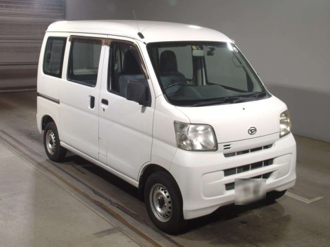 2016 Daihatsu Hijet Cargo S321V[2]