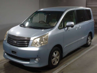 2011 Toyota Noah