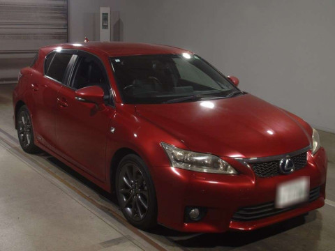 2011 Lexus CT ZWA10[2]