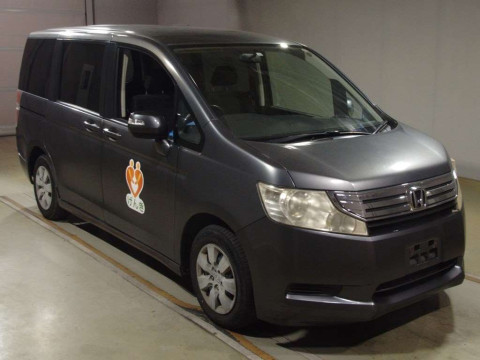 2009 Honda Step WGN RK1[2]